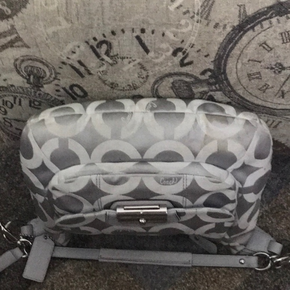 Coach Signature Collection - Picture 4 of 4